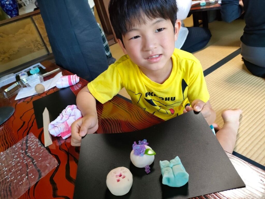 和菓子づくりワークショップの様子